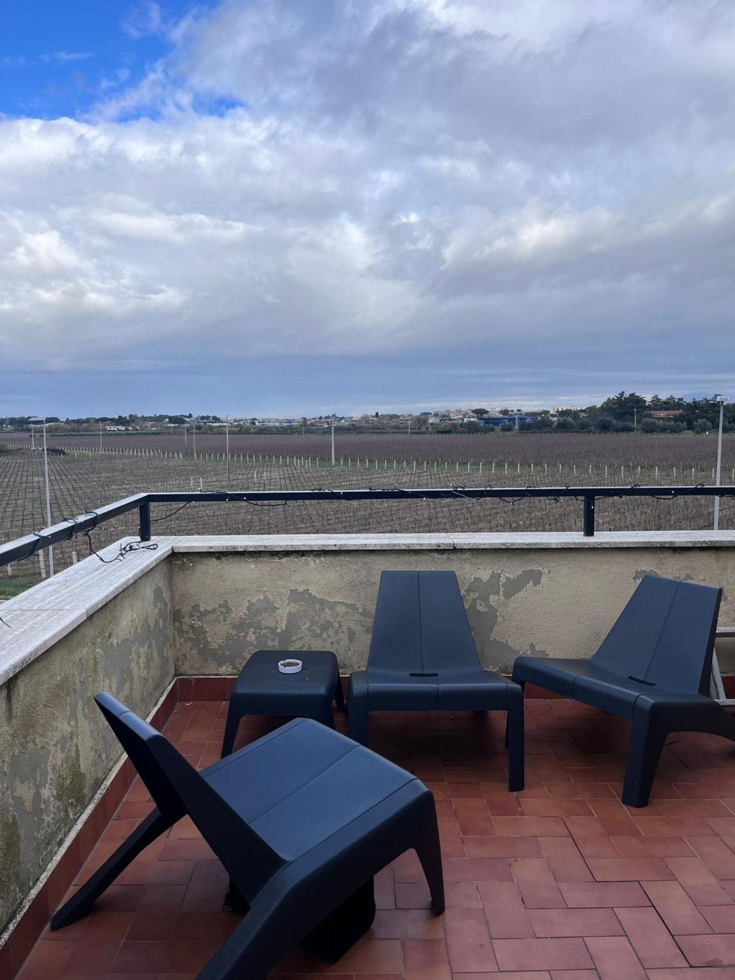 Apartamento A Casa Di Leo Santa Maria delle Mole Exterior foto